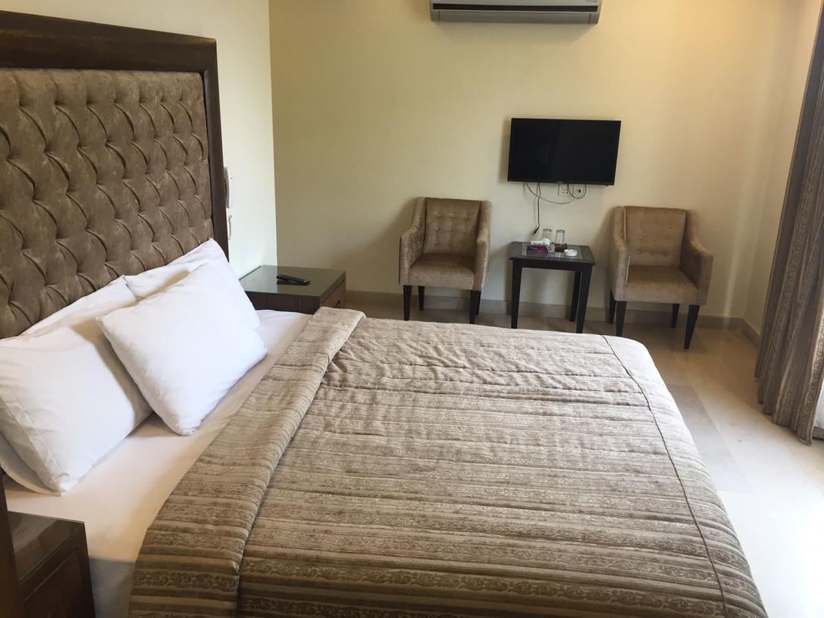 City View Hotel & Restaurant Лахор Экстерьер фото