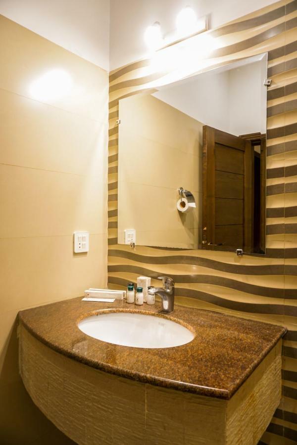 City View Hotel & Restaurant Лахор Экстерьер фото